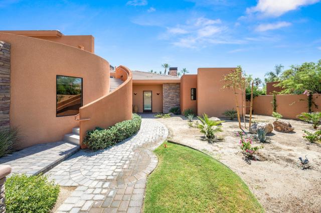 50380 Via Serenidad, La Quinta CA: https://media.crmls.org/mediaz/4515ba47-303c-42b1-86d2-3522ed9d343b.jpg