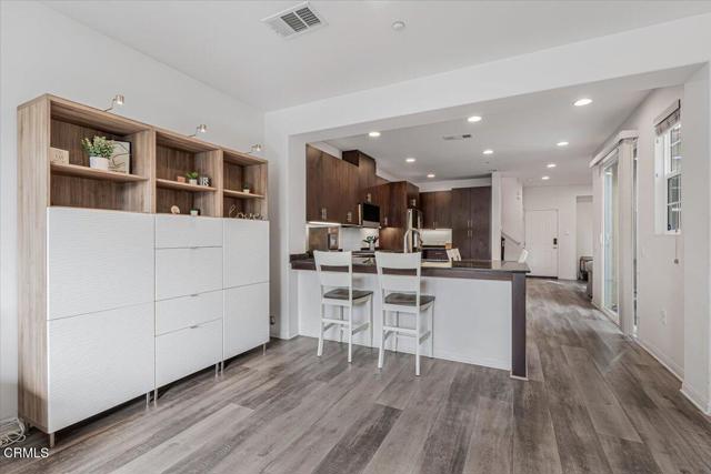 Detail Gallery Image 6 of 44 For 3027 N Oxnard Bld, Oxnard,  CA 93036 - 3 Beds | 2/1 Baths