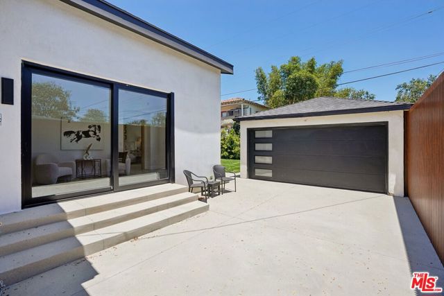 4254 Motor Avenue, Culver City CA: https://media.crmls.org/mediaz/45175fc4-544e-41b8-afc4-b05c08212ead.jpg
