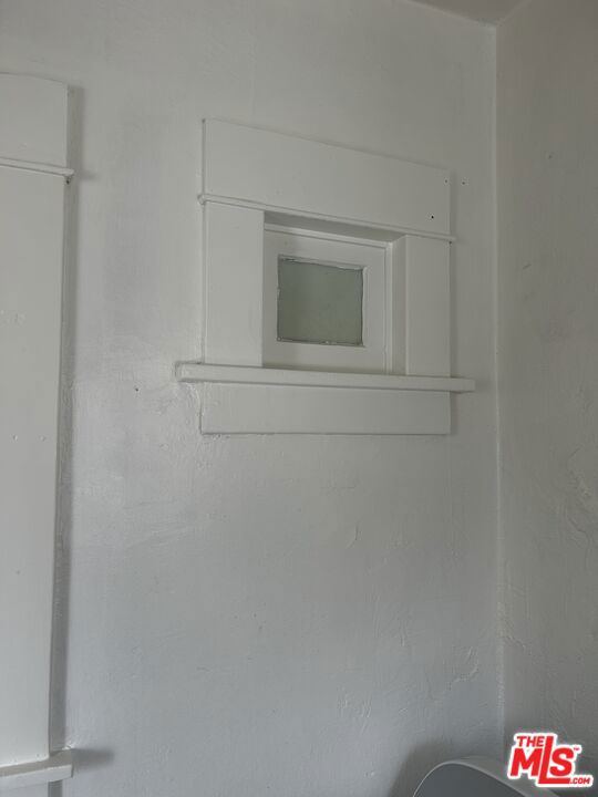 543 S Chicago Street, Los Angeles CA: https://media.crmls.org/mediaz/4517821c-fb52-41b7-8468-1e4f97cf58d7.jpg