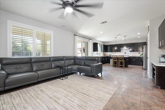 46525 Peach Tree Street, Temecula CA: https://media.crmls.org/mediaz/451976f0-710a-401e-96fa-415e01b8c22d.jpg