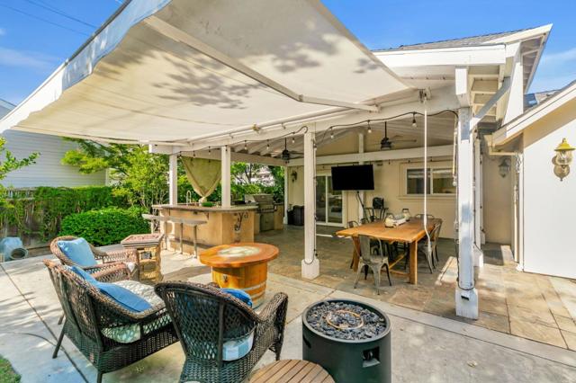 1905 White Oaks Road, Campbell CA: https://media.crmls.org/mediaz/4519a7a2-0bbb-46f5-a606-6057b8475889.jpg