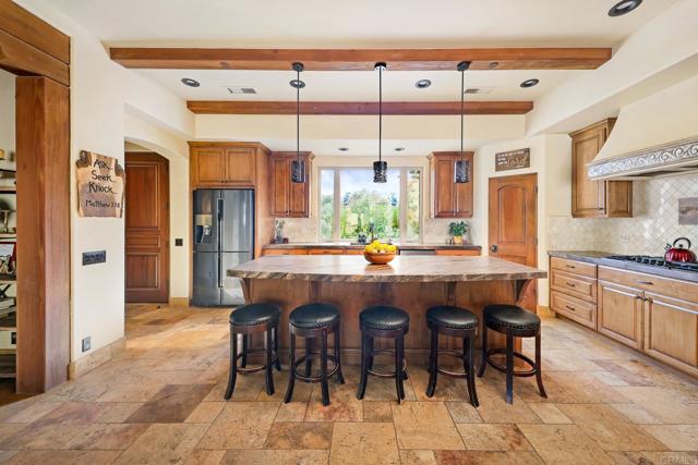 Detail Gallery Image 9 of 74 For 11782 Betsworth Rd, Valley Center,  CA 92082 - 4 Beds | 3 Baths