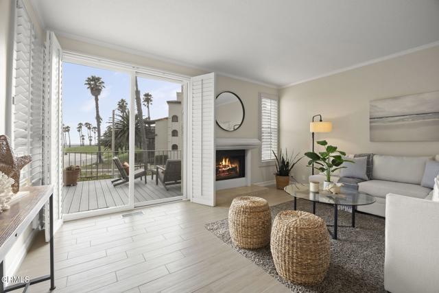 2205 Vina Del Mar, Oxnard CA: https://media.crmls.org/mediaz/451a67e6-2c22-4afa-bf50-e03e0617b8ad.jpg