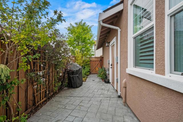 18938 Kilpatrick Lane,  CA: https://media.crmls.org/mediaz/451aa607-e2cd-422f-95b2-fa75587e4195.jpg