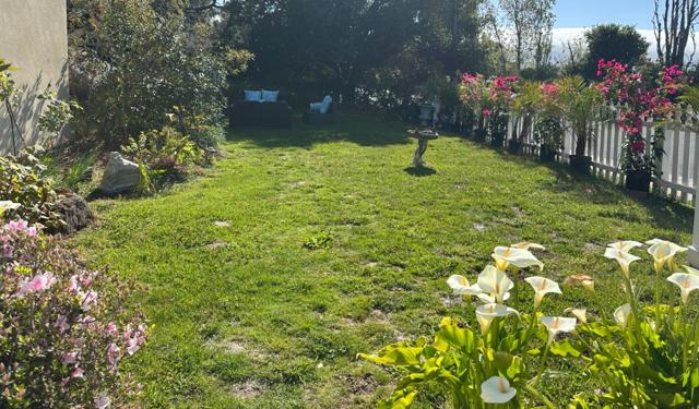 131 Los Vientos Way, San Carlos CA: https://media.crmls.org/mediaz/451b82ed-03da-409f-abc1-1bdea18e847d.jpg