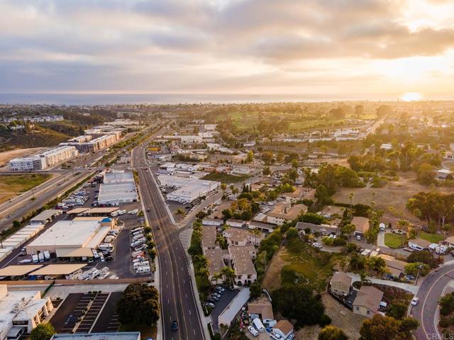Detail Gallery Image 19 of 27 For 2136 Oceanside Bld, Oceanside,  CA 92054 - 2 Beds | 1 Baths
