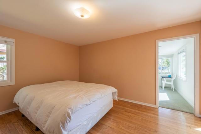 3378 Ocean Avenue, Carmel CA: https://media.crmls.org/mediaz/451c8e77-68e6-4421-87e2-64496141e566.jpg