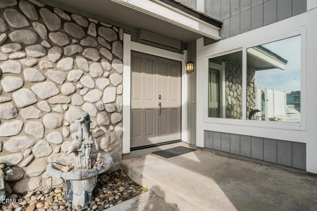 Detail Gallery Image 5 of 50 For 2221 Kingsbridge Ln, Oxnard,  CA 93035 - 3 Beds | 3 Baths