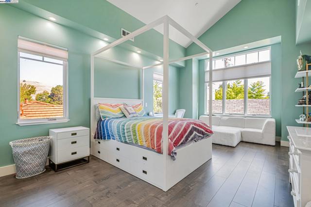 375 Hillview Dr, Fremont CA: https://media.crmls.org/mediaz/451e6430-0d11-4761-baed-0469e8f064ac.jpg