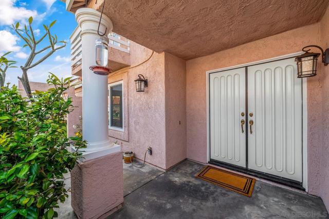 100 Tunapuna Lane, Coronado CA: https://media.crmls.org/mediaz/451e74a7-02d1-48c8-aa9b-196831c3e8e9.jpg