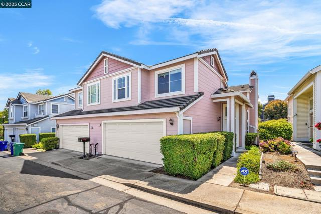 214 S Wildwood, Hercules CA: https://media.crmls.org/mediaz/451ed178-e08b-4d54-a3c5-8d03deff48cc.jpg