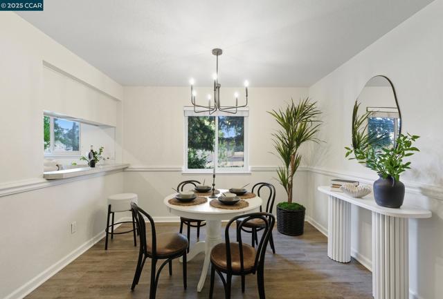 2055 Sierra Rd, Concord CA: https://media.crmls.org/mediaz/451ee7a1-f951-46f3-b849-f320174794e5.jpg