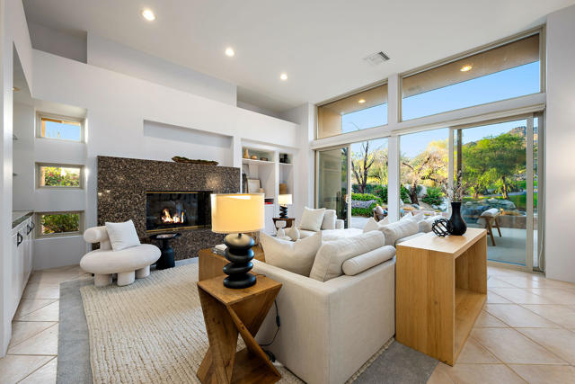 245 Kiva Court, Palm Desert, CA 92260