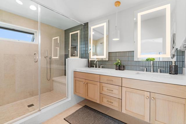 Detail Gallery Image 34 of 69 For 301 Juniper Ave, Carlsbad,  CA 92008 - 3 Beds | 3/1 Baths