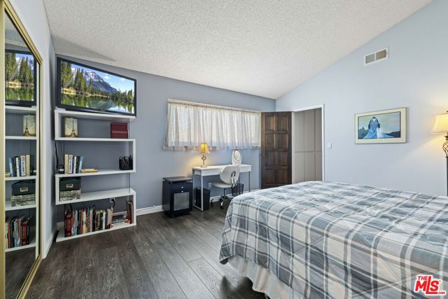2701 Voorhees Avenue, Redondo Beach, California 90278, 2 Bedrooms Bedrooms, ,2 BathroomsBathrooms,Residential,For Sale,Voorhees,25578941