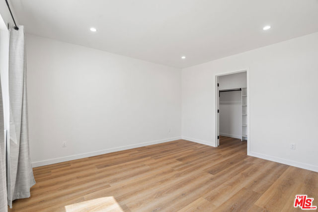 4302 W 138th Street, Hawthorne CA: https://media.crmls.org/mediaz/45205a3d-04ec-4744-8b5c-8214b745a49e.jpg