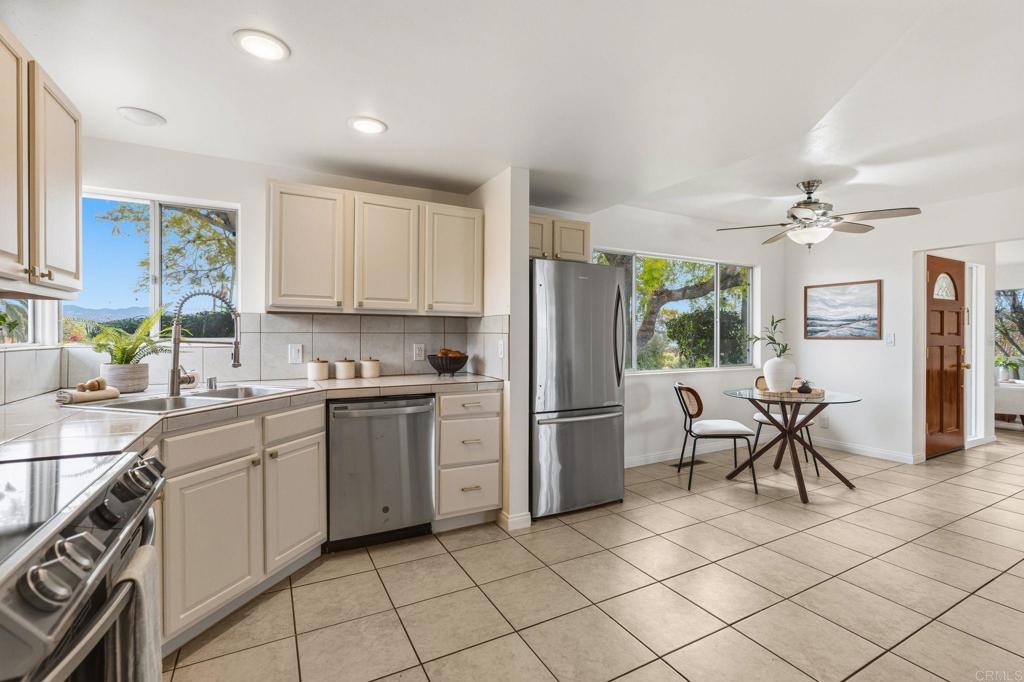 2029 Ginny Lane - photo 17