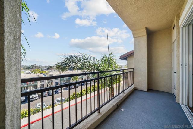 5439 Soho View Ter, San Diego CA: https://media.crmls.org/mediaz/4521aa3b-f69b-4af2-8384-79f42ff97cff.jpg