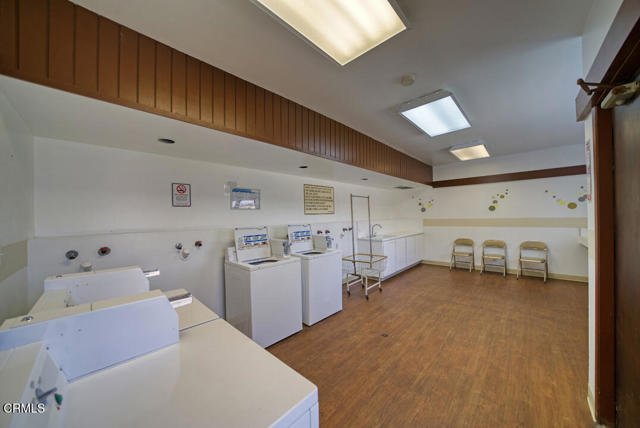 94 Camino Algarve, Camarillo CA: https://media.crmls.org/mediaz/452351af-3d45-40fb-abed-fb60c825d9ff.jpg