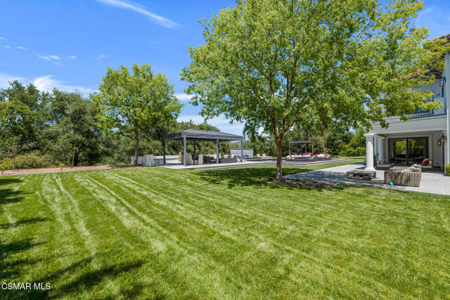 2259 Melford Court, Westlake Village CA: https://media.crmls.org/mediaz/452365c1-fcae-43f0-829e-ad490a097521.jpg