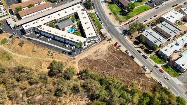 0 Montecito Rd, Ramona CA: https://media.crmls.org/mediaz/4523df9a-8fc1-449e-b9e9-de04456c3b16.jpg