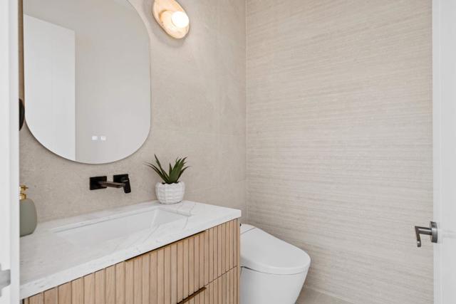 89 Centre Street, Mountain View CA: https://media.crmls.org/mediaz/45267e0d-a80e-4025-88cb-351489219c51.jpg