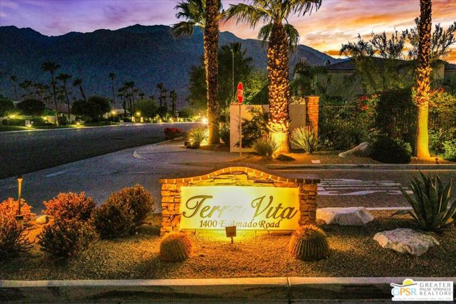 366 Terra Vita, Palm Springs CA: https://media.crmls.org/mediaz/45270c3f-6924-4dda-a736-3f67d3c1084d.jpg