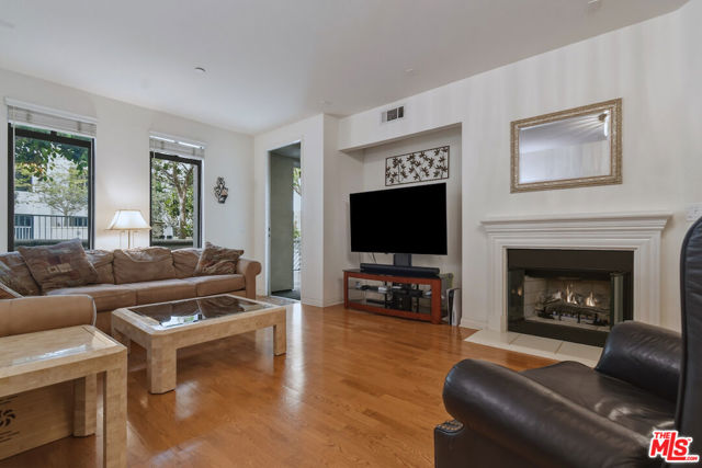 5625 Crescent Parkway, 109 photo 8
