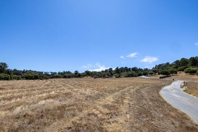 24545 Via Malpaso (Lot 94), Monterey CA: https://media.crmls.org/mediaz/4528ff75-28c9-4671-b6fa-14cdb62b73be.jpg