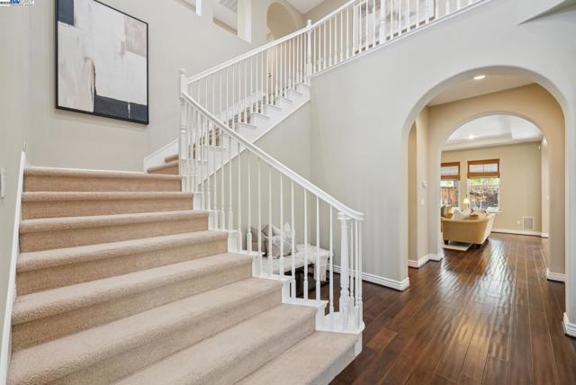 3633 Terrazzo Ct, Pleasanton CA: https://media.crmls.org/mediaz/452907f0-de10-45bf-b291-7f9cb872aee1.jpg