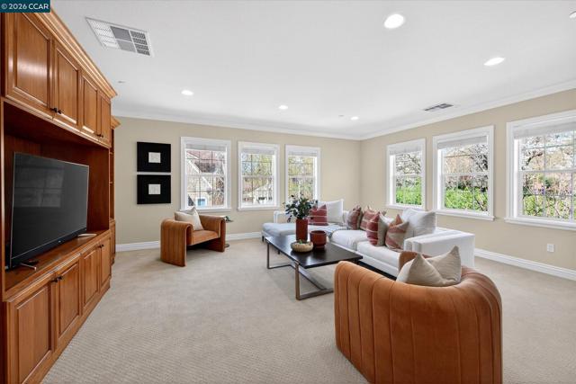 Image 38 of 60 For 3 Brooktree Dr