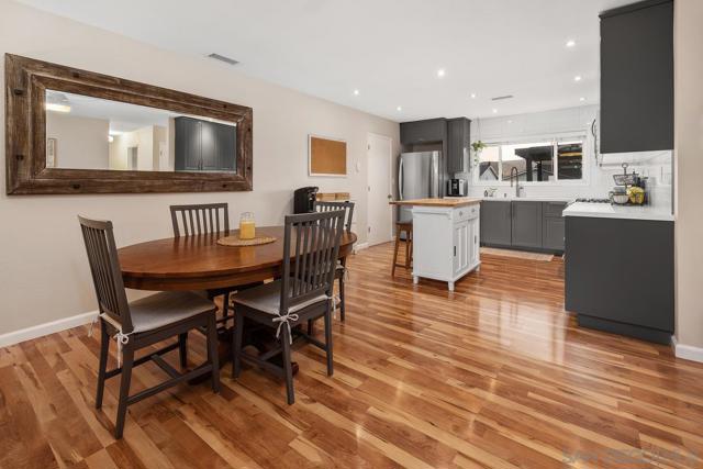 10231 Settle Rd, Santee CA: https://media.crmls.org/mediaz/452983ee-391b-41b2-a409-ef267580a6ab.jpg
