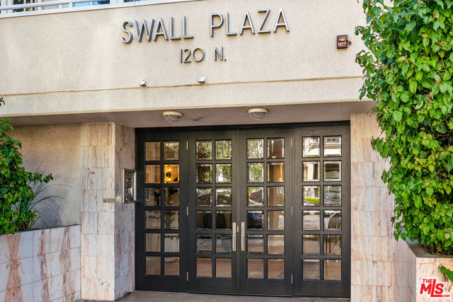 120 N Swall Drive, Los Angeles CA: https://media.crmls.org/mediaz/452a9044-cf15-4c71-9284-55ecd1ed6c63.jpg