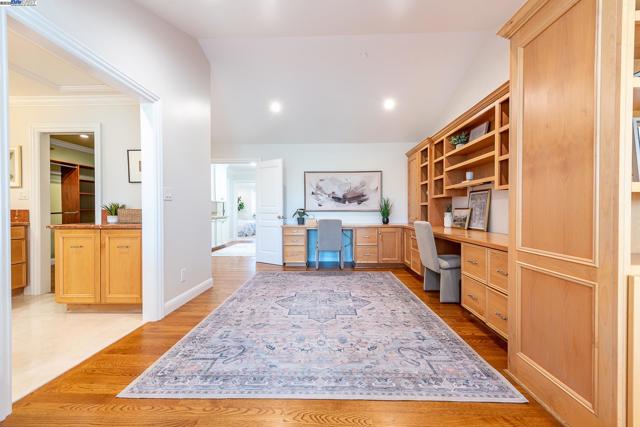 32760 Orick St, Union City CA: https://media.crmls.org/mediaz/452ac21c-c063-4027-b894-1e88bfdf22ce.jpg