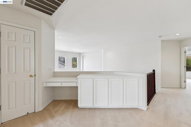 Image 27 of 51 For 25318 Buckeye Dr