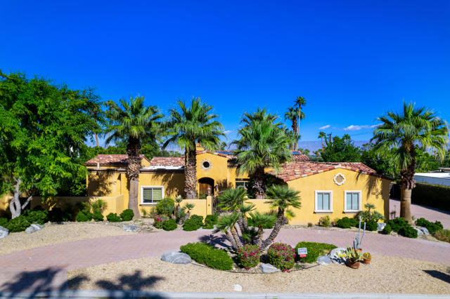 73342 Bursera Way, Palm Desert CA: https://media.crmls.org/mediaz/452c8749-520f-47d2-b52a-f7ce66dcf1b2.jpg