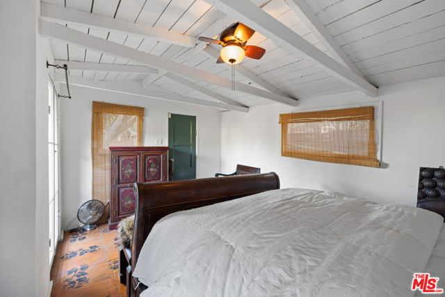 400 W Avenue 42 Avenue, Los Angeles CA: https://media.crmls.org/mediaz/452de74c-f67e-4767-8ee5-99a299bc41a2.jpg