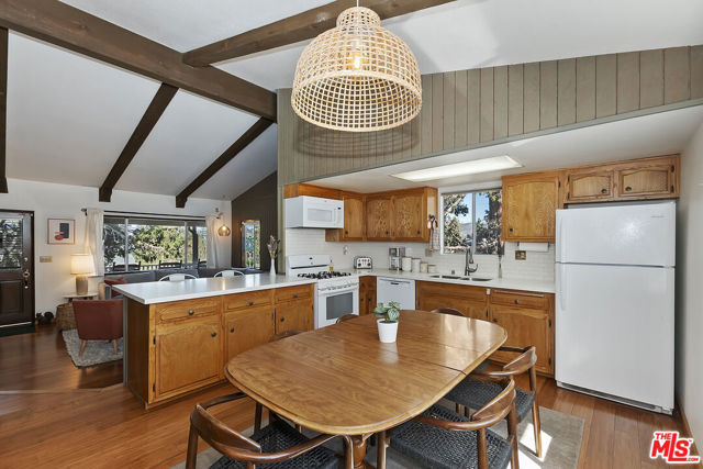 779 Villa Grove Avenue, Big Bear City CA: https://media.crmls.org/mediaz/452e1c32-353e-4a99-b8fd-998df94a037f.jpg