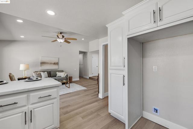2802 Jones Gate Ct, Pleasanton CA: https://media.crmls.org/mediaz/452e6618-15ed-4069-8d0c-1ad62de94bc2.jpg