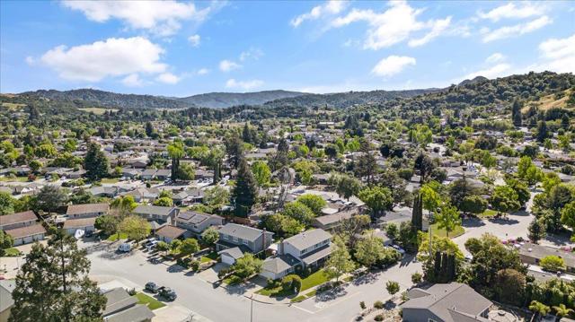 670 Roble Drive, Morgan Hill CA: https://media.crmls.org/mediaz/452f2381-ba1f-4221-8903-b08f84eacd38.jpg