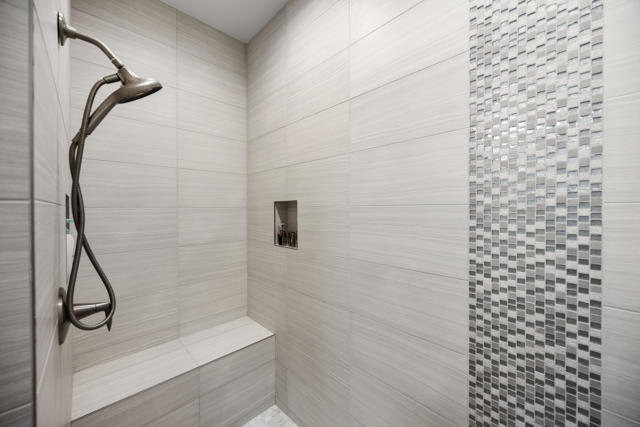 1 Via Merenda, Rancho Mirage CA: https://media.crmls.org/mediaz/452fa3c2-4916-43cb-a5ce-0c072d20db84.jpg