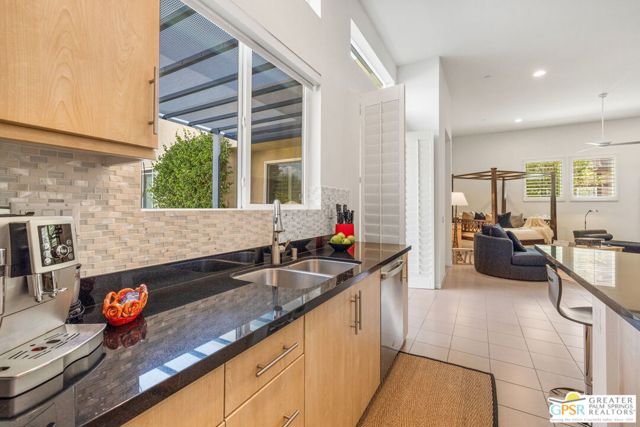 702 Axis Way, Palm Springs CA: https://media.crmls.org/mediaz/453020d4-9ff4-48c2-9f5f-162c45b836c5.jpg