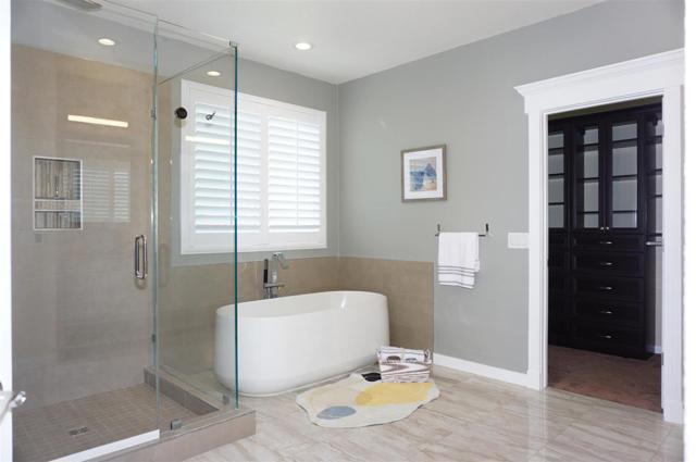 7950 English Oak Circle, Gilroy CA: https://media.crmls.org/mediaz/4530a6fa-9955-4b57-a03c-536bbca9a359.jpg