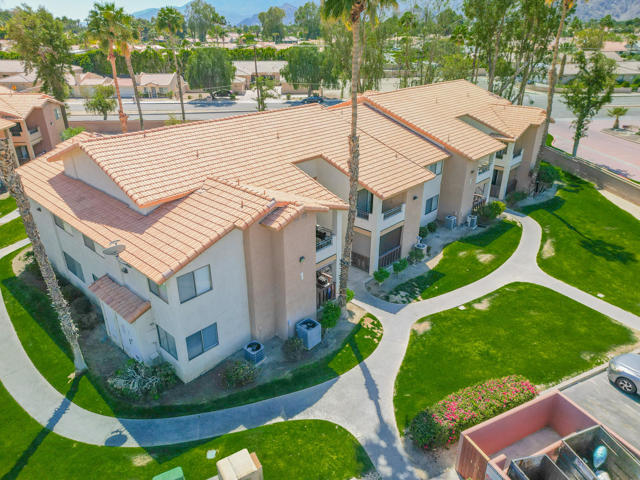 78650 Avenue 42, Bermuda Dunes CA: https://media.crmls.org/mediaz/4530a745-6d44-40d2-a749-c85f0bfb0bf0.jpg
