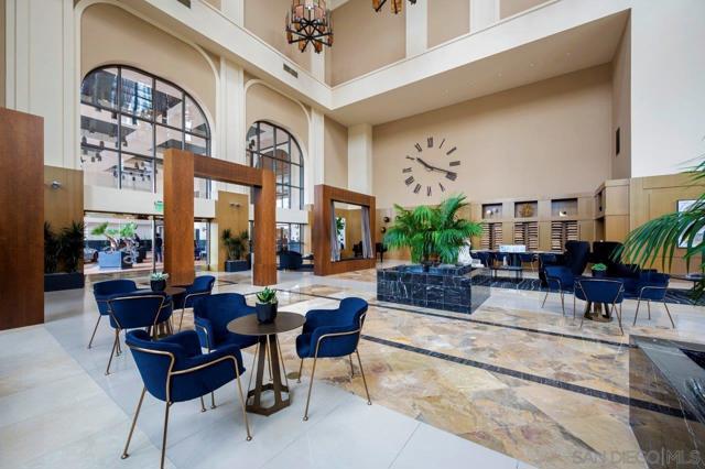 700 W E Street, San Diego CA: https://media.crmls.org/mediaz/45330d59-c346-4d5c-877b-c7c40d5a26da.jpg