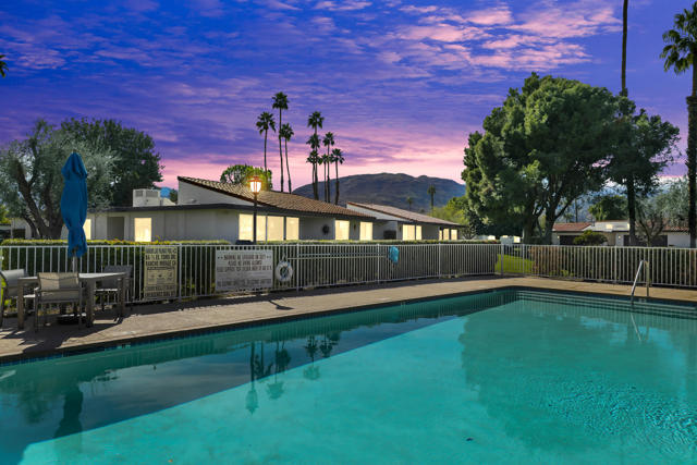 10 Padron Way, Rancho Mirage CA: https://media.crmls.org/mediaz/45334561-13be-4458-ba1d-a3207b0e8694.jpg