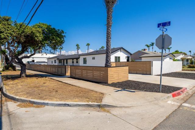 622 26 I Street, Chula Vista CA: https://media.crmls.org/mediaz/4533578f-cfb7-4d18-946b-c67626223237.jpg
