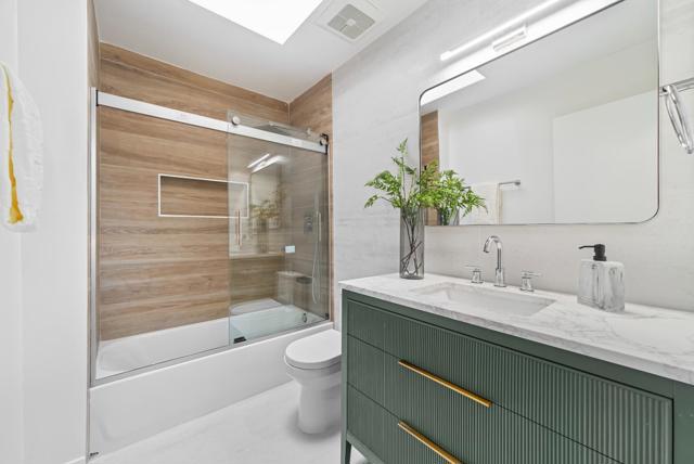 536 Sand Hill Circle, Menlo Park CA: https://media.crmls.org/mediaz/4533584f-9159-4c99-bf0b-47251eb3c5f6.jpg