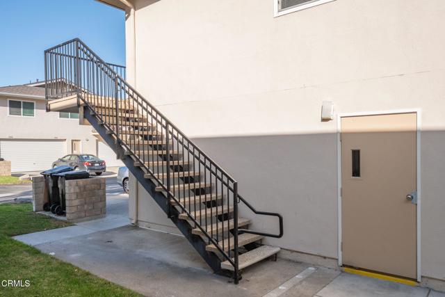 Detail Gallery Image 4 of 28 For 1667 Calle Zafiro, Thousand Oaks,  CA 91320 - 2 Beds | 1 Baths